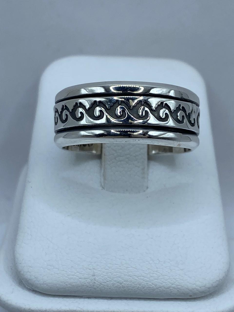💍🌊 Anillo Giratorio de Plata 925 con Diseño de Olas Clásicas 🔄✨