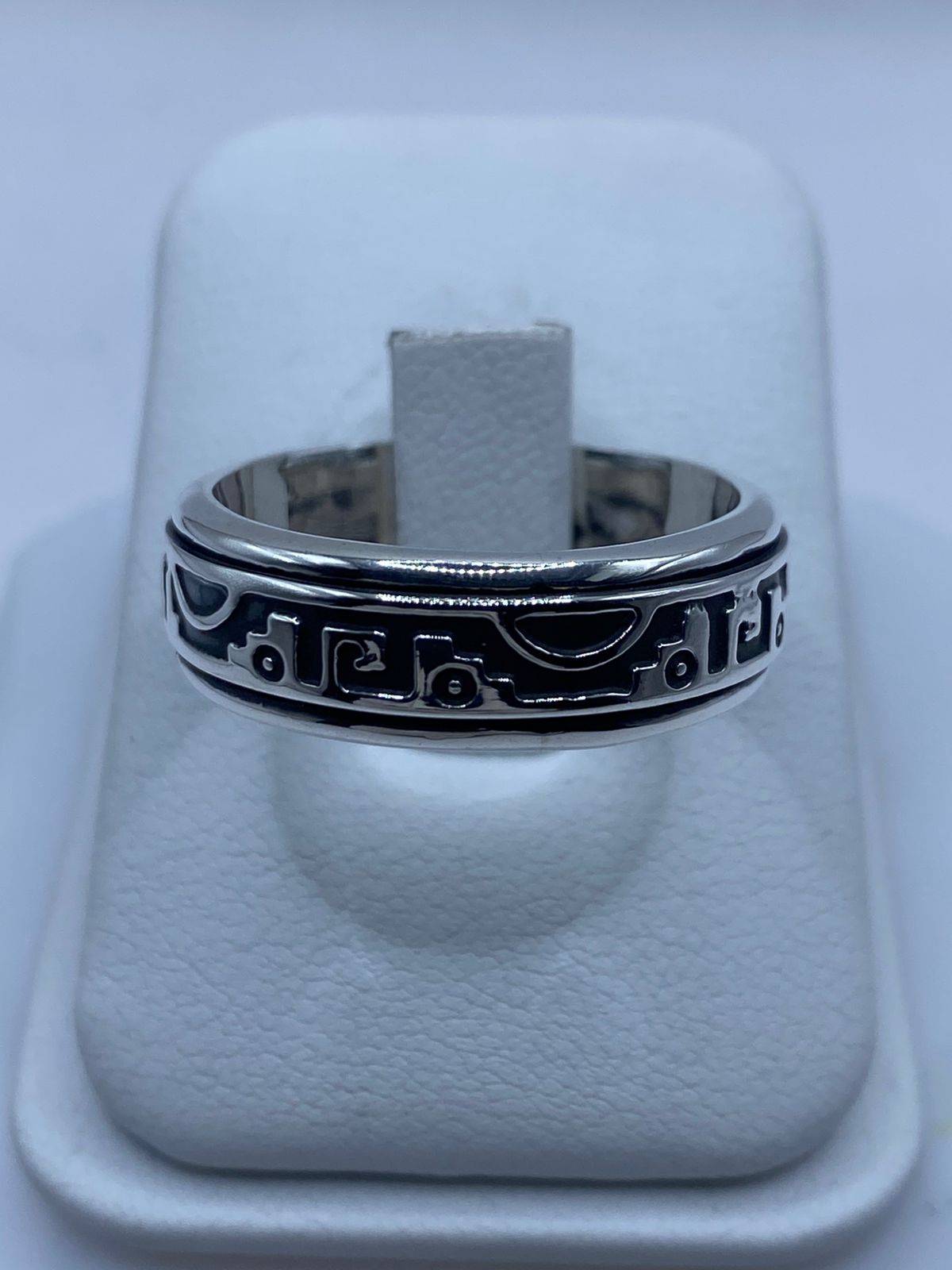 Banda spinner plata 925 con figuras simbólicas mesoamericanas oxidadas en negro, talla 8, Arte Taxco