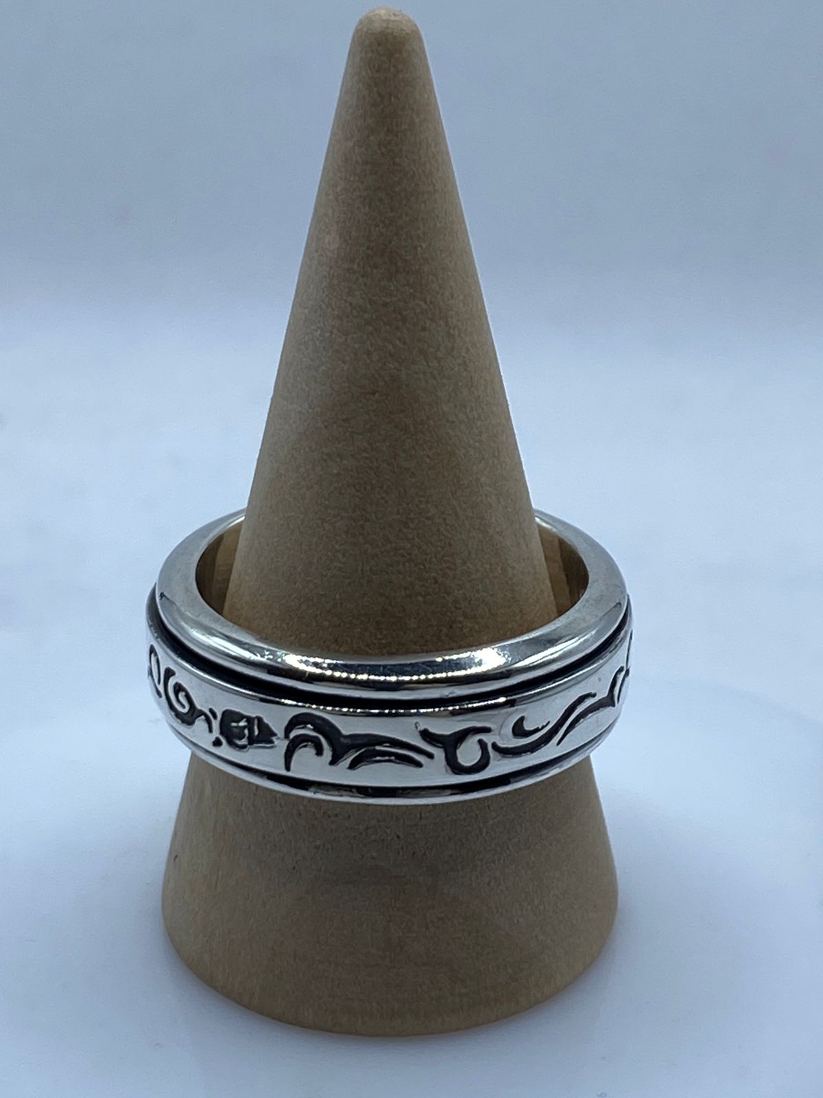 Anillo Giratorio de Plata 925 con Diseño Tribal Elegante