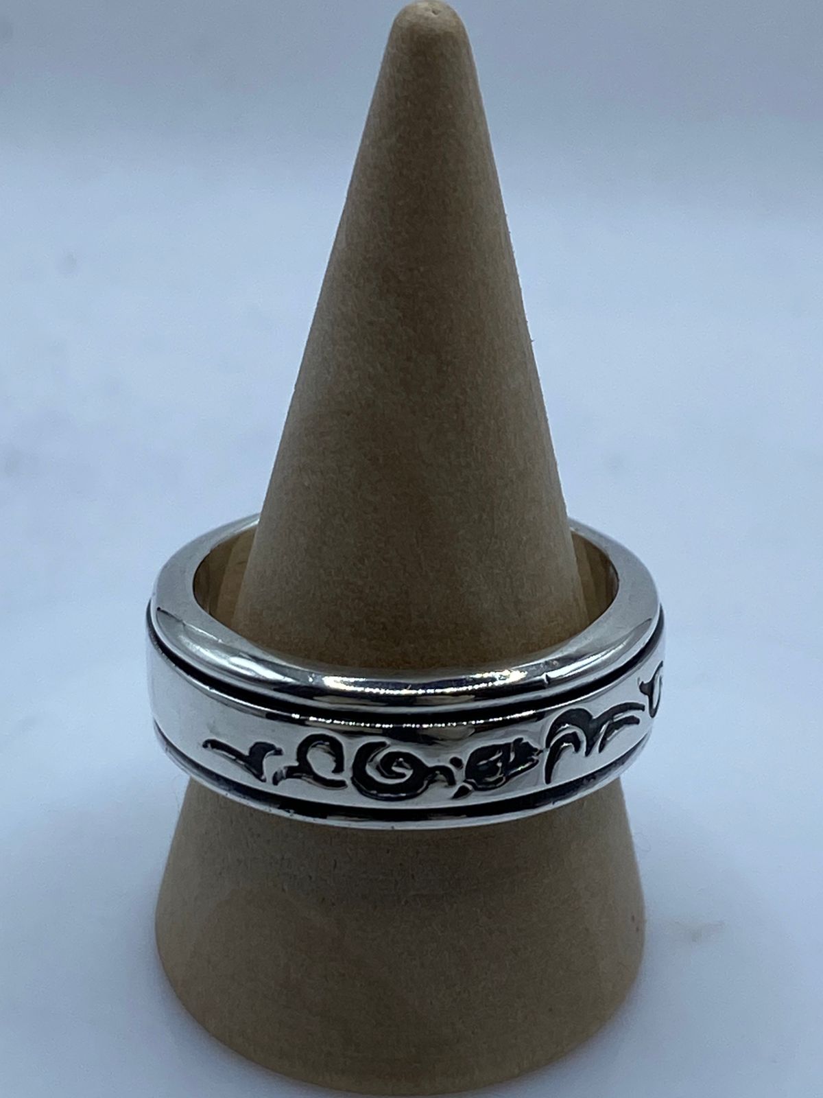 Anillo Giratorio de Plata 925 con Diseño Tribal Elegante