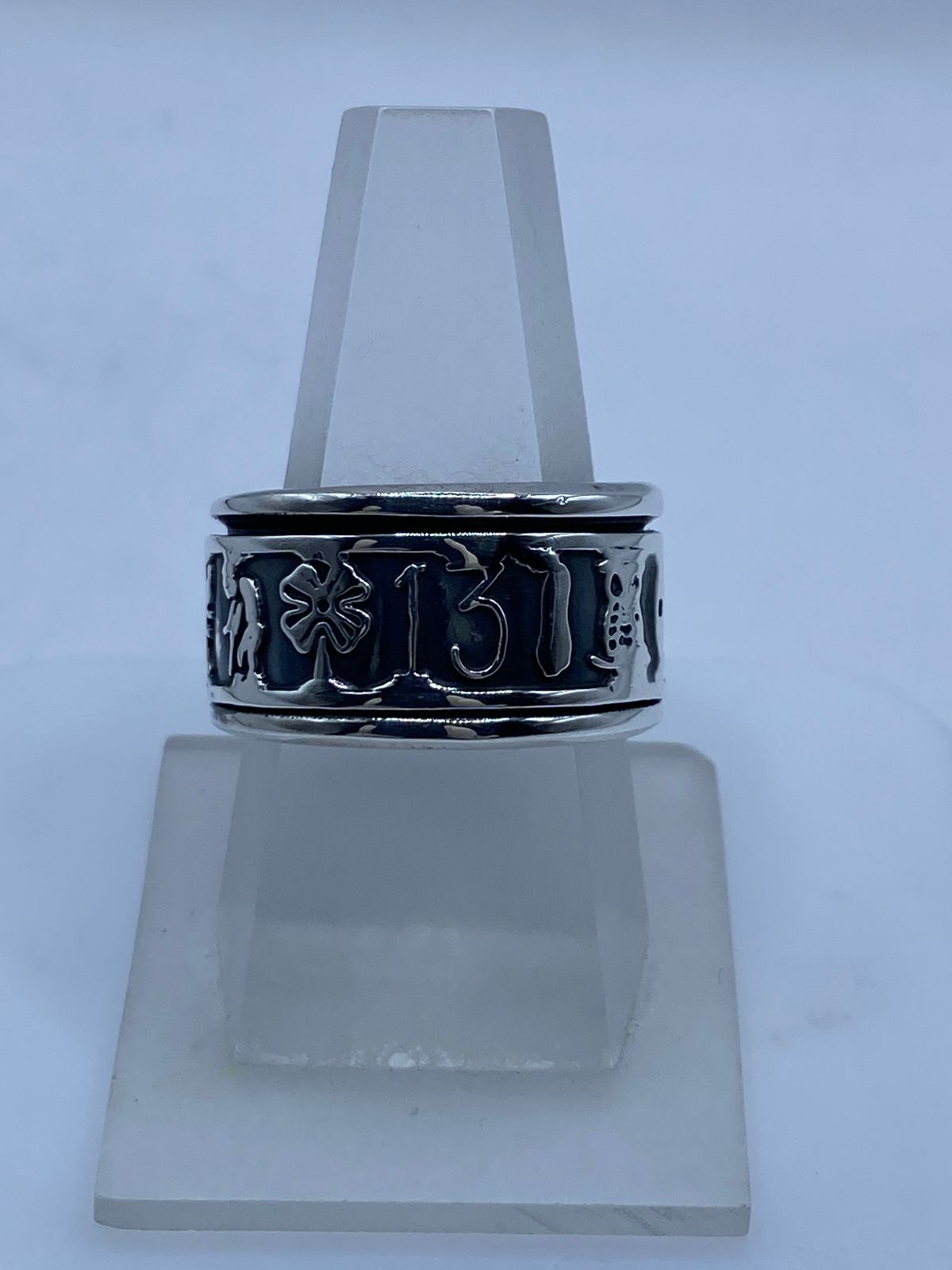 💍🔢🐘 Anillo Giratorio de Plata 925 con Elefantes y Número 13 — vista lateral