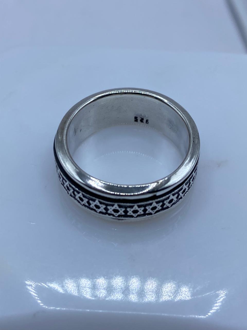 Anillo Giratorio de Plata 925 con Estrellas de David, vista de detalle