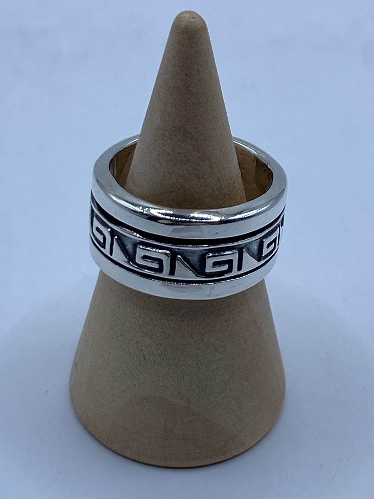 🌀 Anillo Giratorio de Plata 925 con Greca Geométrica