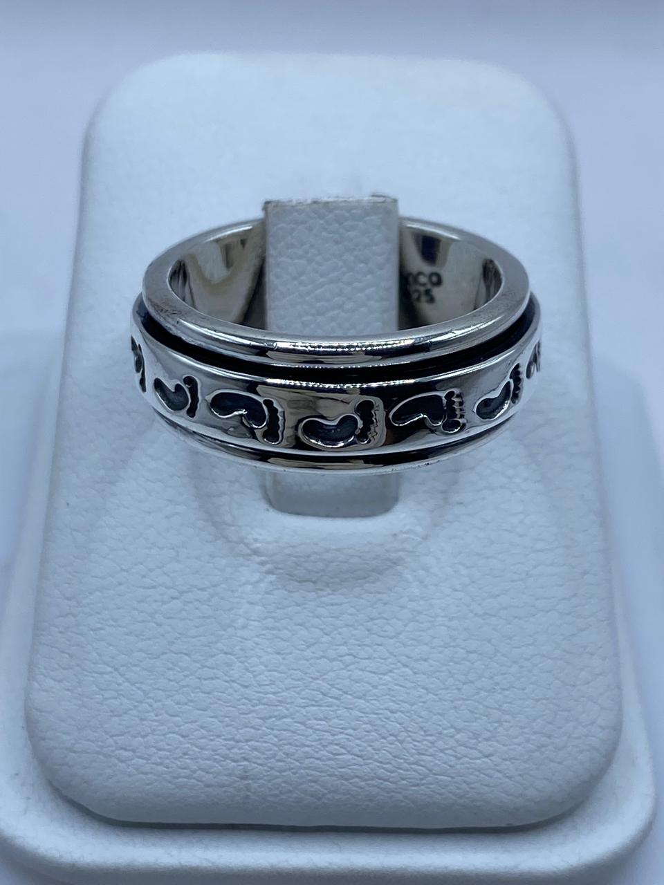Anillo Giratorio de Plata 925 con Huellas — vista lateral