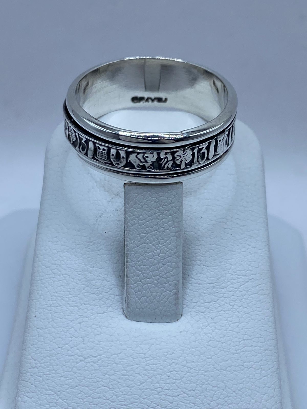 💍✨ Anillo Giratorio de Plata 925 con Símbolos de la Suerte