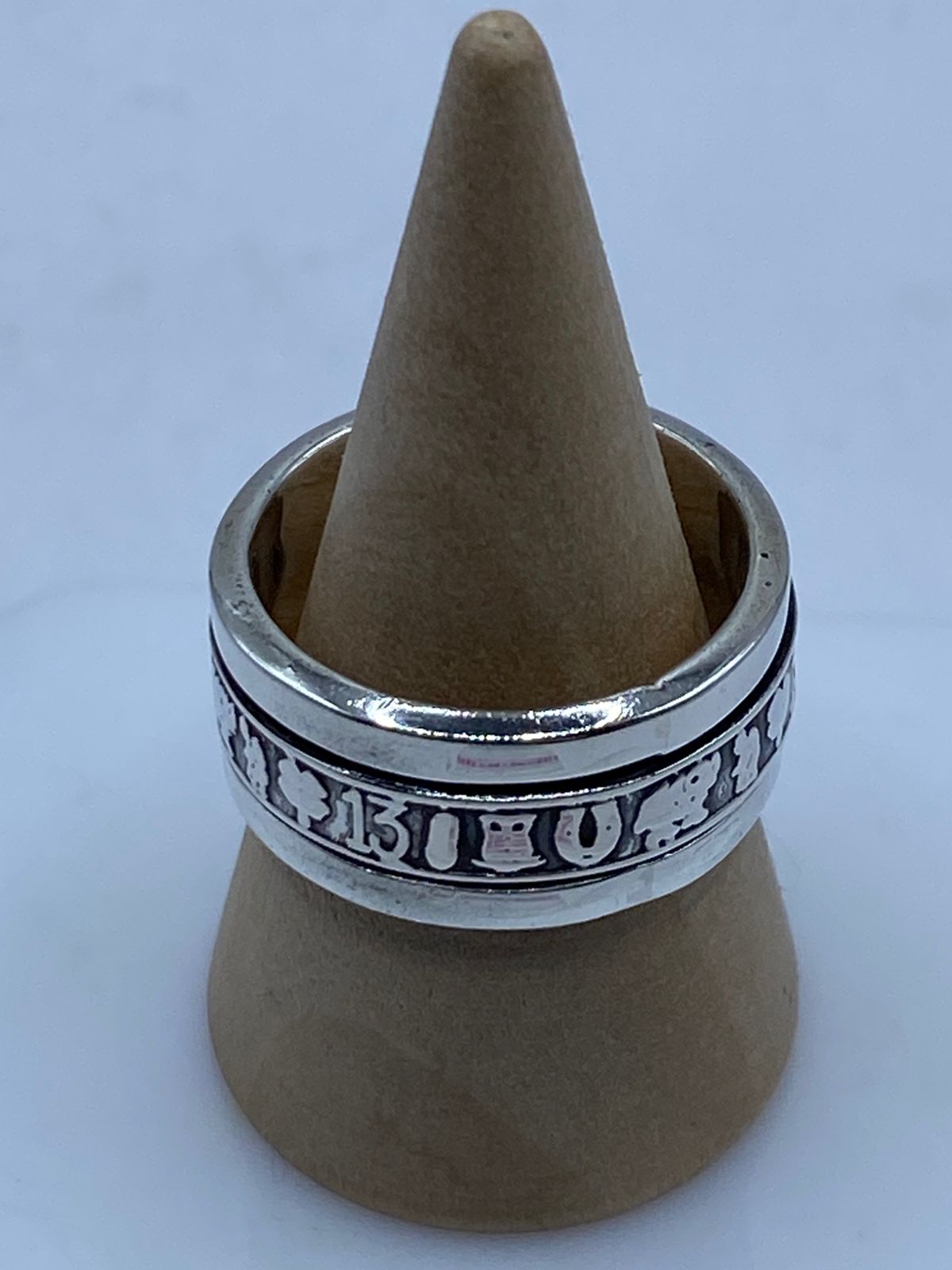 🍀💍 Anillo Giratorio de Plata 925 con Símbolos de la Suerte — vista lateral