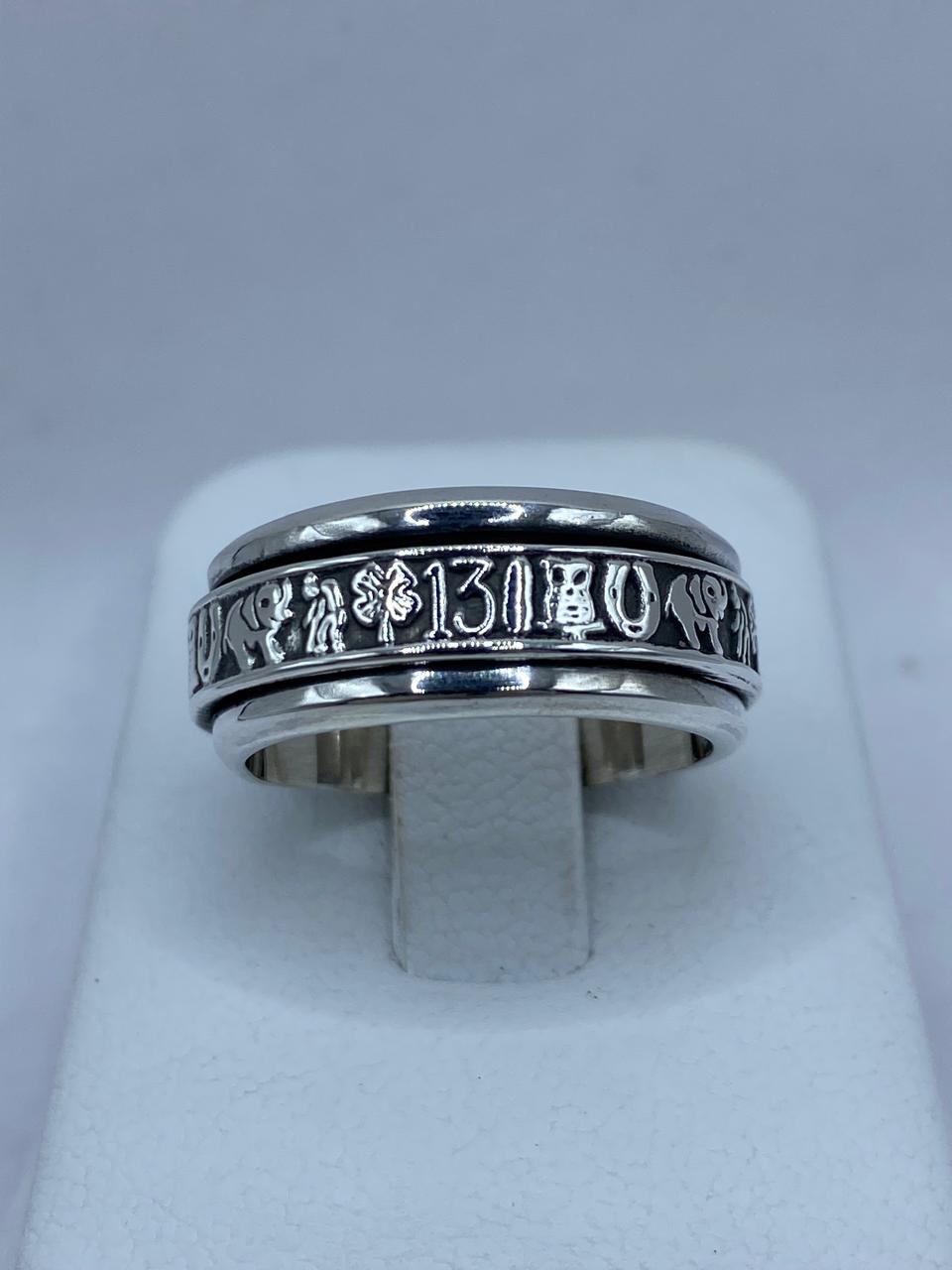 🍀 Anillo Giratorio de Plata 925 con Símbolos de la Suerte