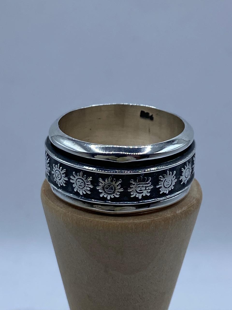 ☀️ Anillo Giratorio de Plata 925 con Soles Grabados