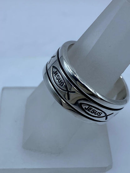 Anillo Giratorio de Plata .925 “jesús” con Símbolo Ichthy, vista frontal
