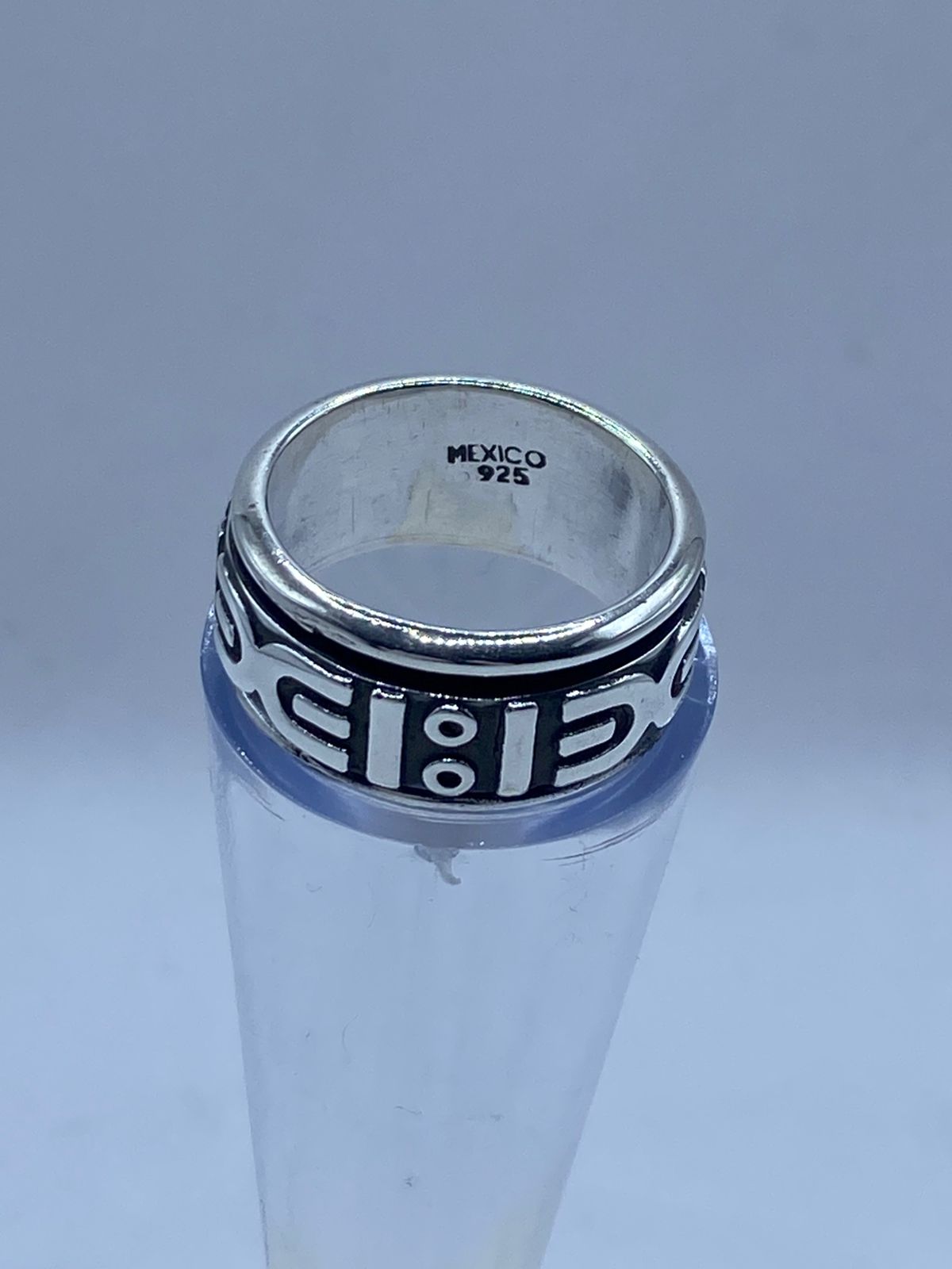 Anillo Giratorio de Plata 925 con Diseño Geométrico Abstracto