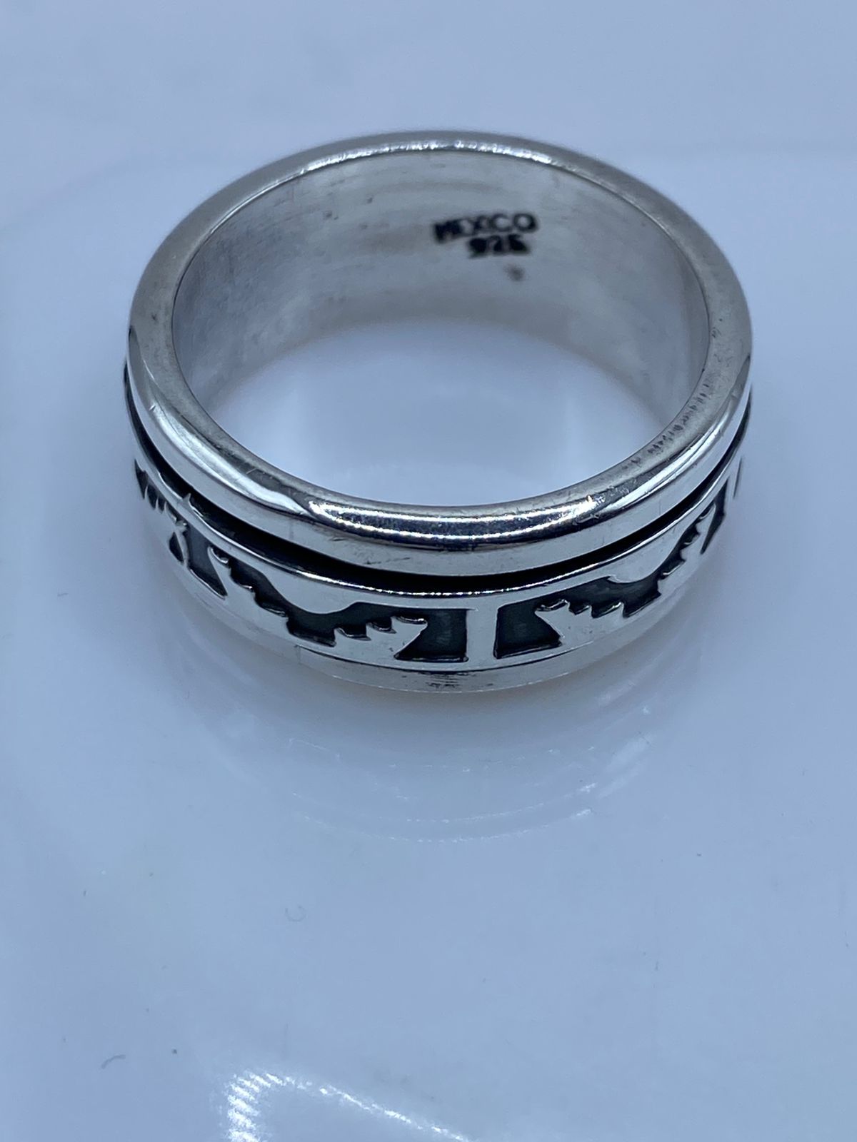 💍 Anillo Giratorio de Plata 925 con Diseño Tribal Calado
