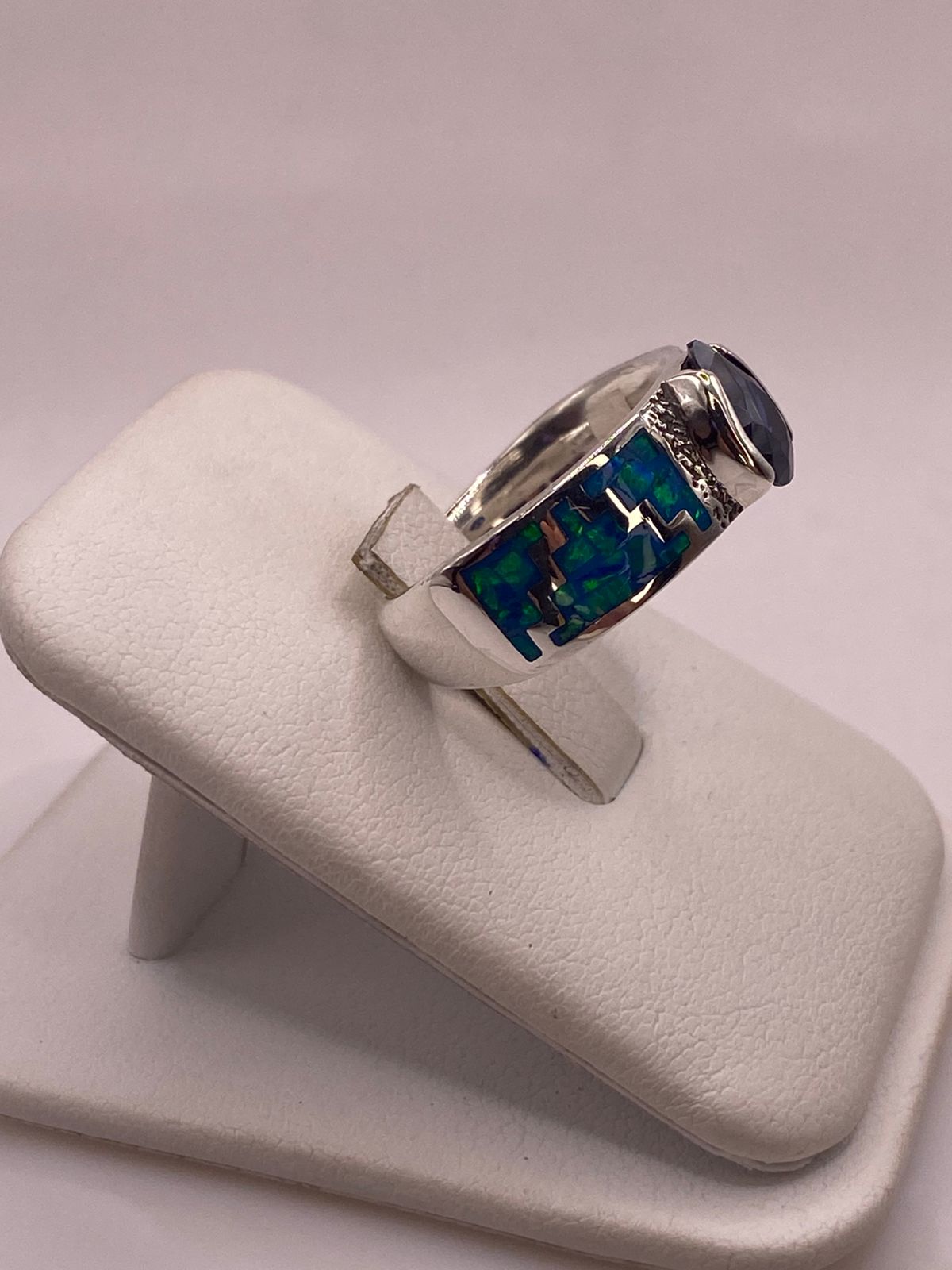 💍✨ Anillo “Greca Azul” de Plata 950 con Ópalo de Fuego y Zirconia