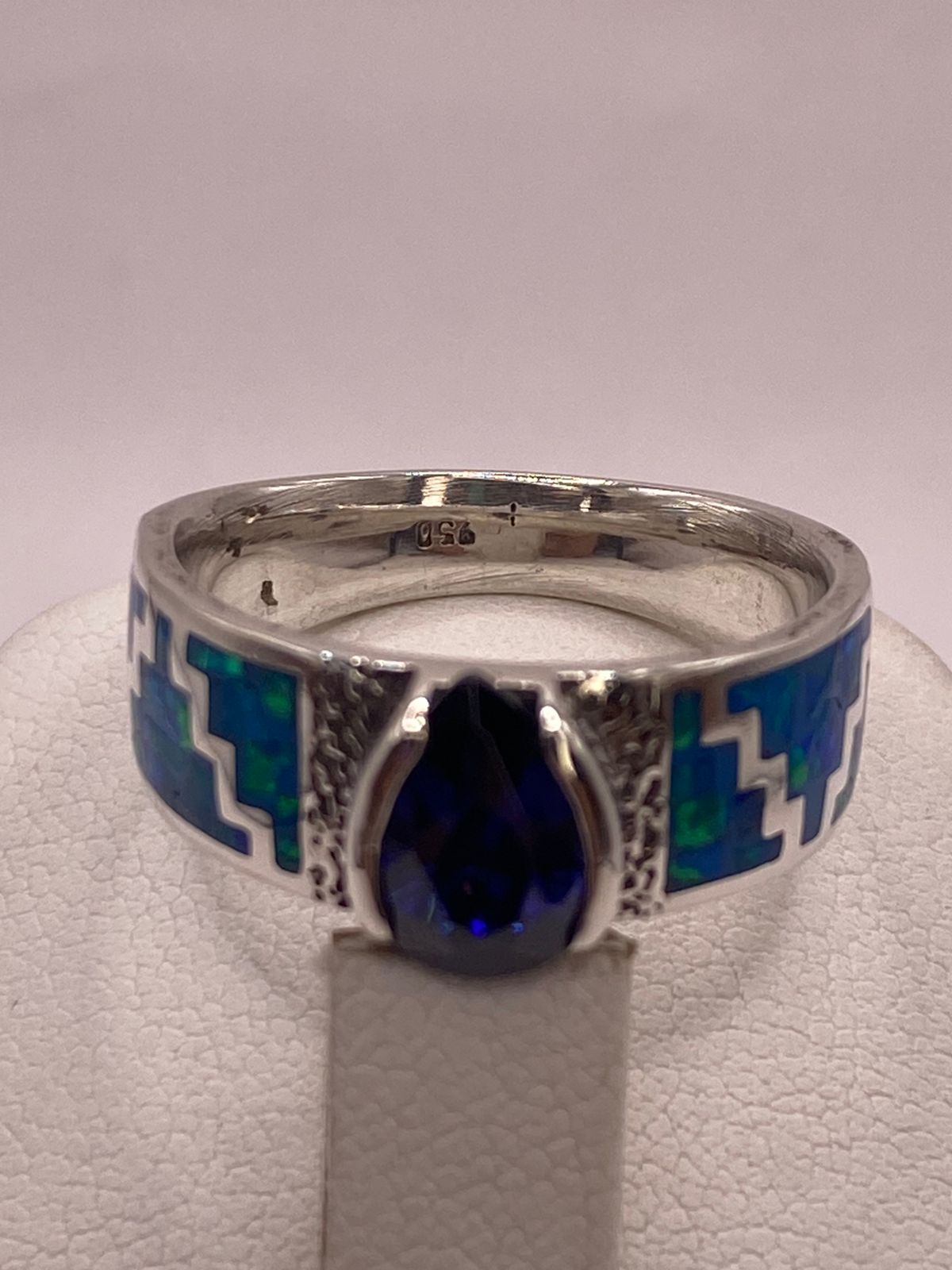 💍✨ Anillo “Greca Azul” de Plata 950 con Ópalo de Fuego y Zirconia