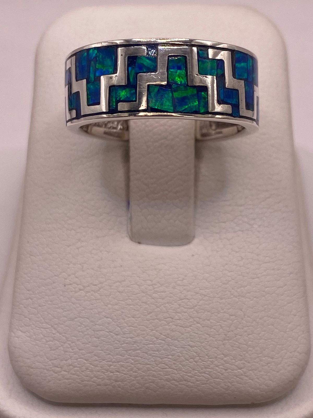 Anillo Greca Geometrica Continua con Ópalo de Fuego en Plata .950