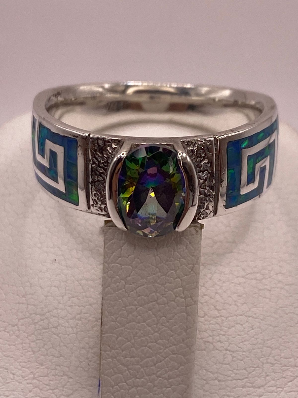 Anillo Greca Geométrica con Ópalo de Fuego y Zirconia en Plata .950
