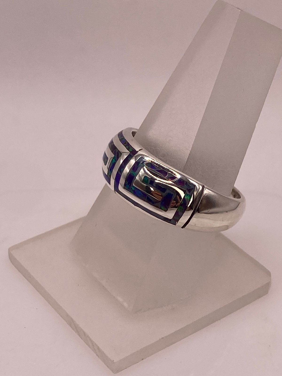 Anillo Greca Geomitrica con Ópalo de Fuego en Plata .950