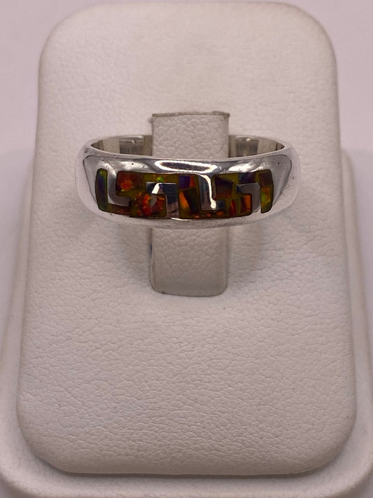 💍✨ Anillo Greca de Plata 950 con Ópalo de Fuego — ángulo diagonal