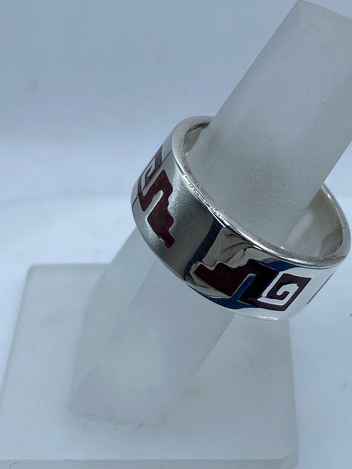Anillo Greca Ancestral en Plata .925 con Coral Rojo