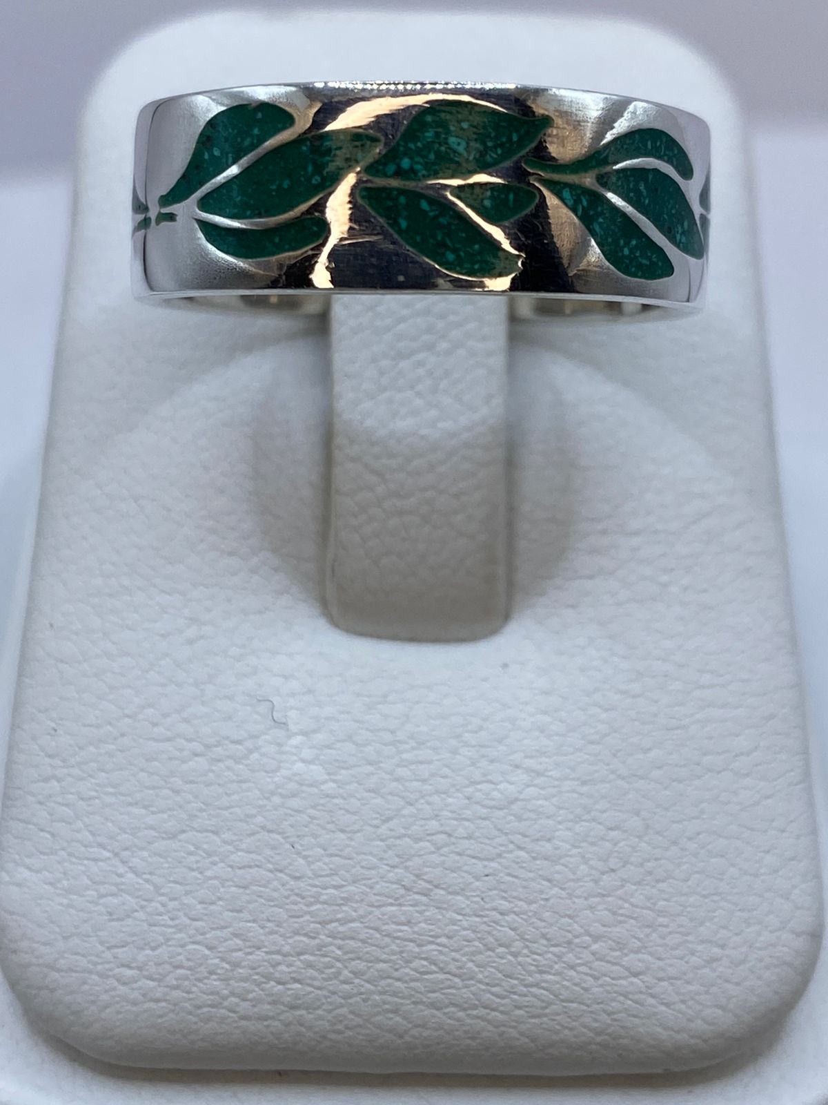 🌿 Anillo Malaquita Calado Diseño Hojas en Plata .925