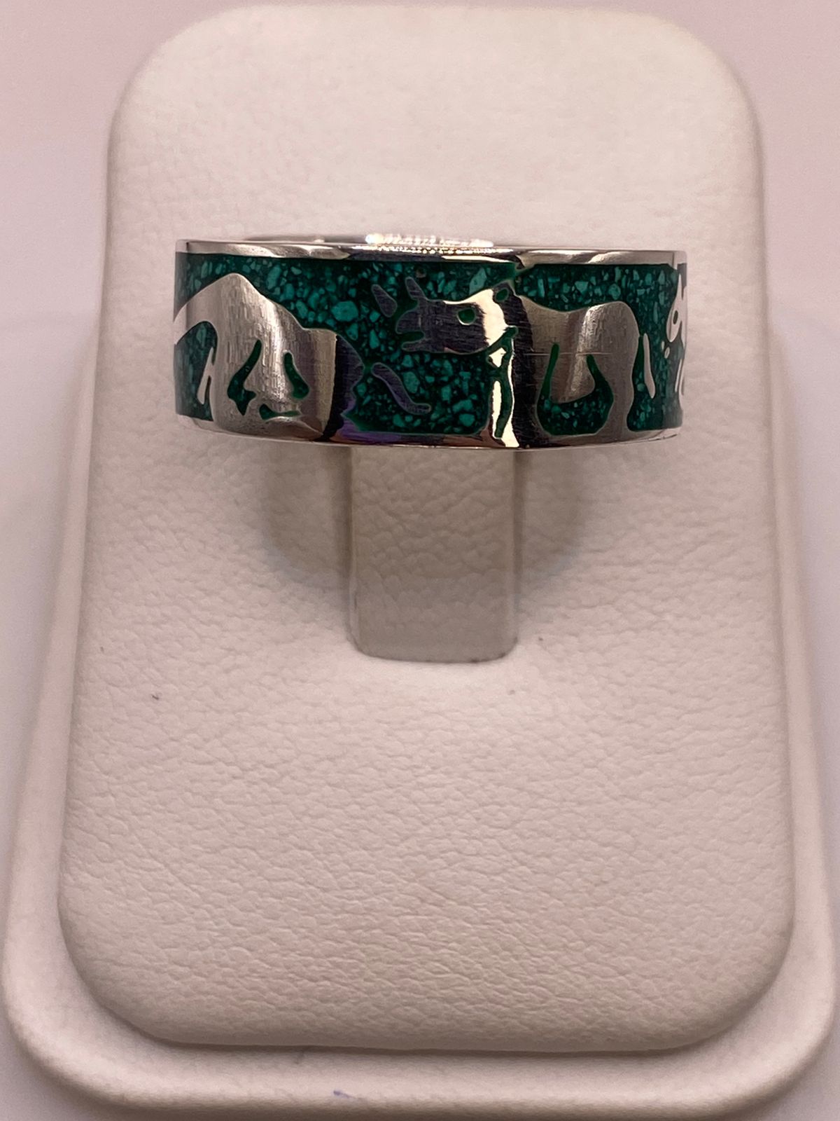Anillo de Malaquita con Figuras de Animales Plata925