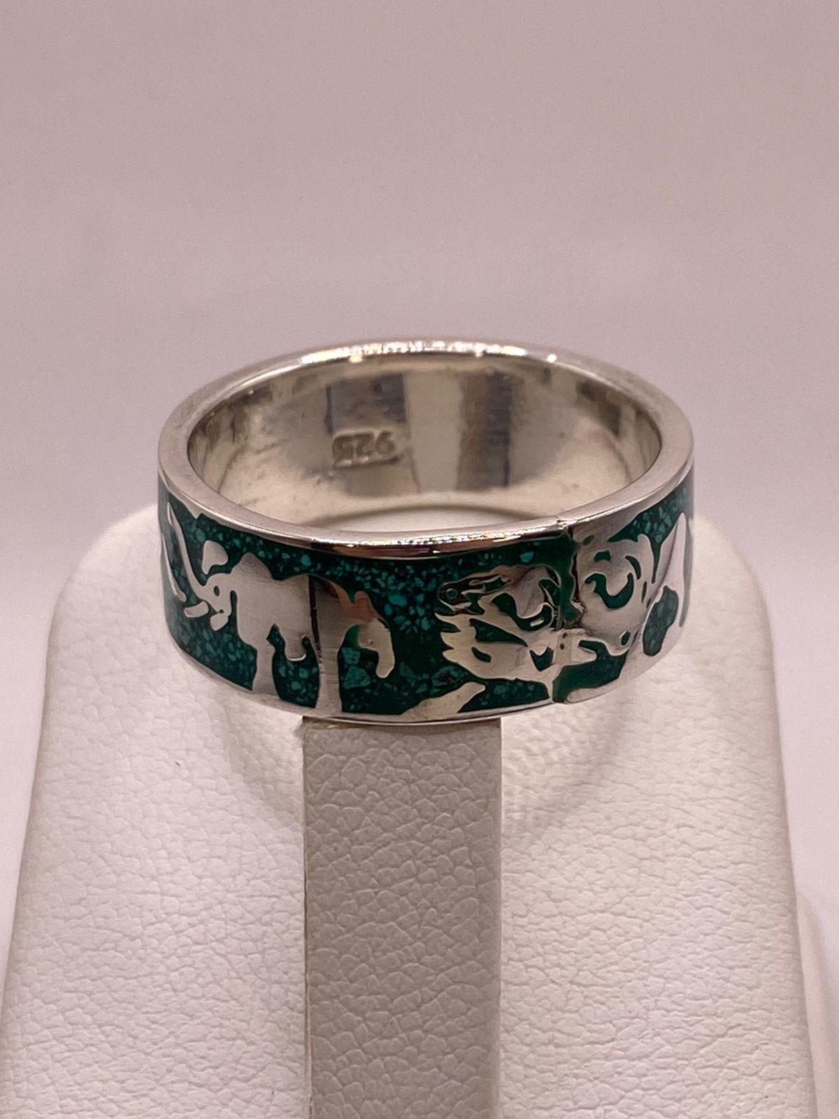 Anillo de Malaquita con Figuras de Animales Plata925