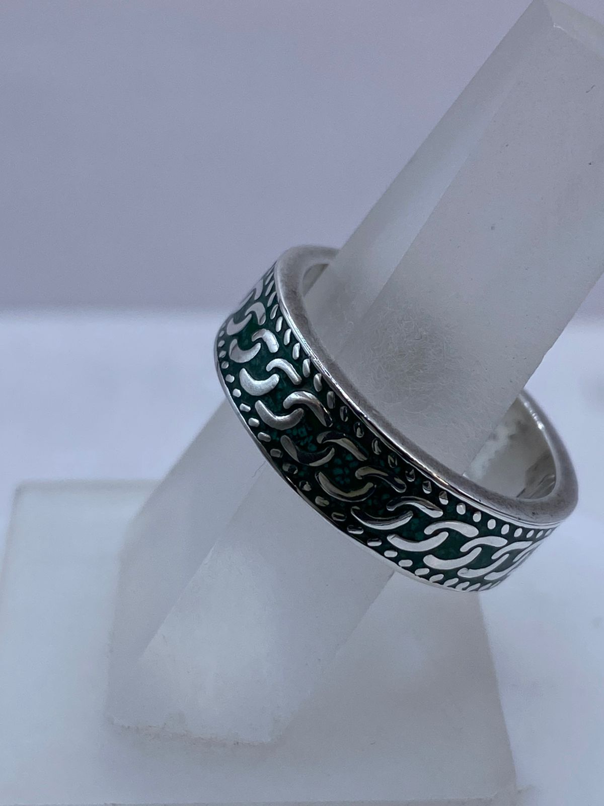 Anillo de Malaquita Entrelazada en Plata .925