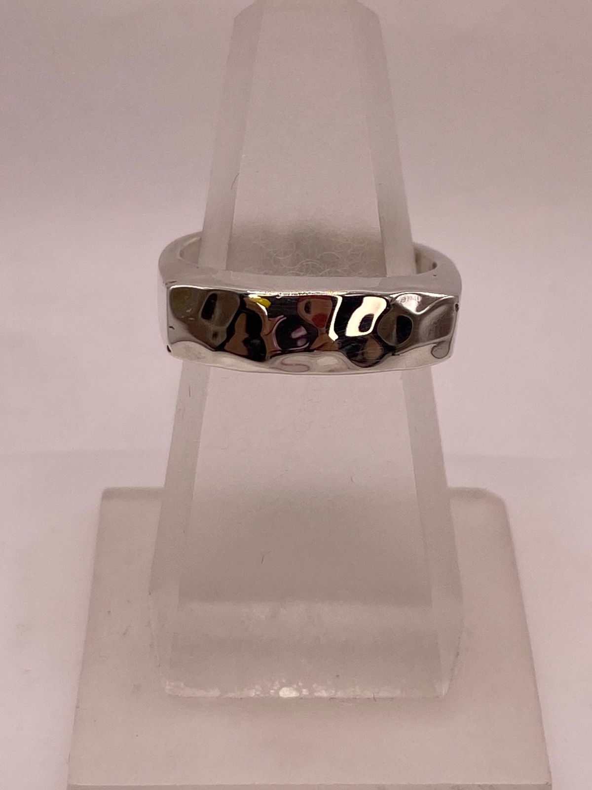 Anillo Martillado de Plata Ley .925