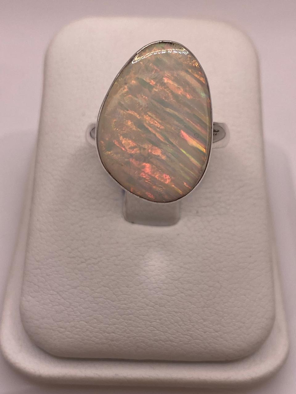 Anillo Minimalista Ajustable con Ópalo de Fuego en Plata .925