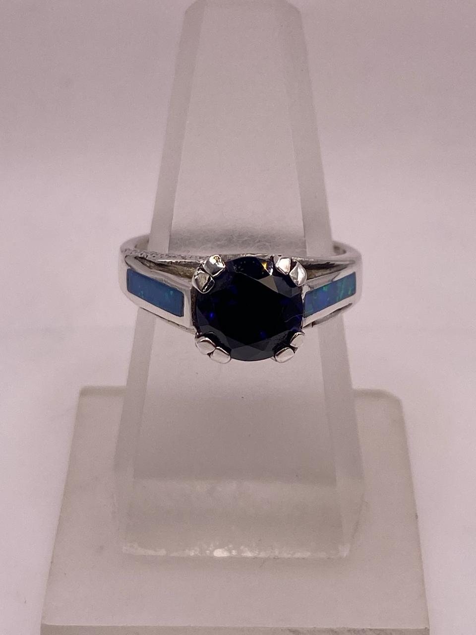 Anillo Moderno de Plata 925 con Ópalo de Fuego y Zirconia