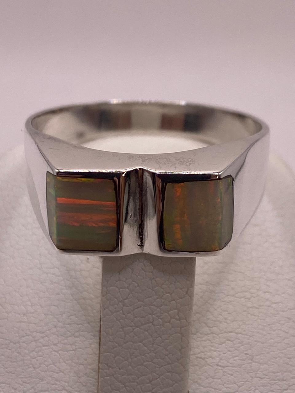 Anillo Moderno Geométrico de Plata 950 con Ópalo de Fuego