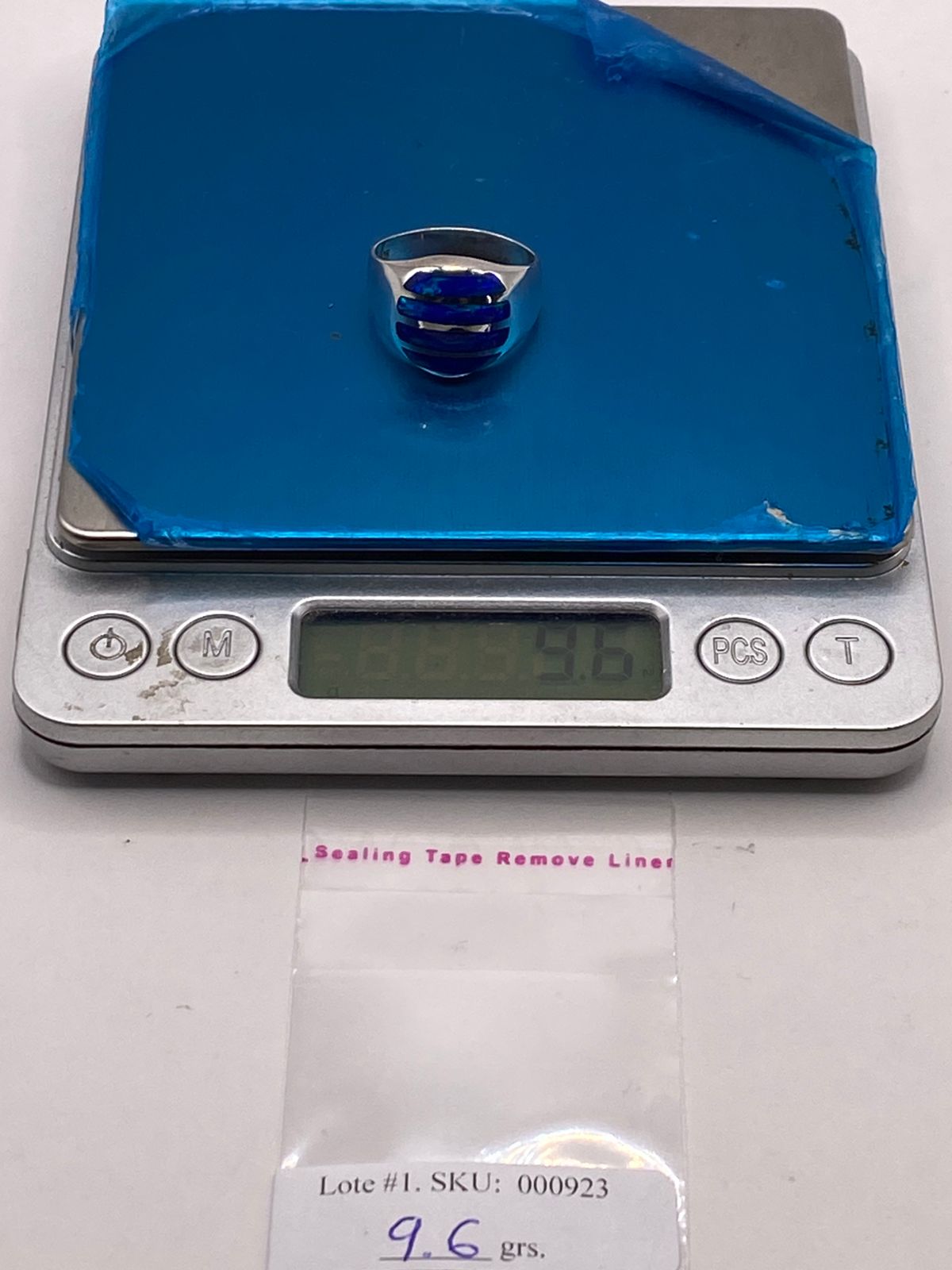 Anillo Moderno en Plata Ley 925 con Ópalo de Fuego Azul