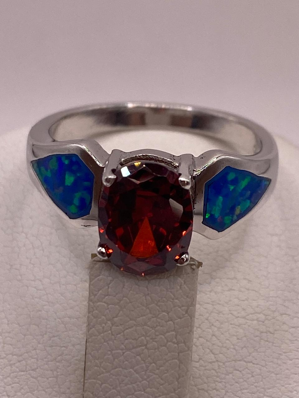 Anillo Moderno de Plata 925 con Ópalo de Fuego y Zirconia
