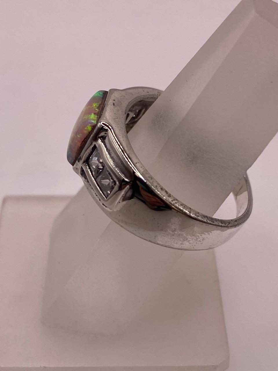 Anillo Moderno de Plata 925 con Ópalo de Fuego y Zirconia