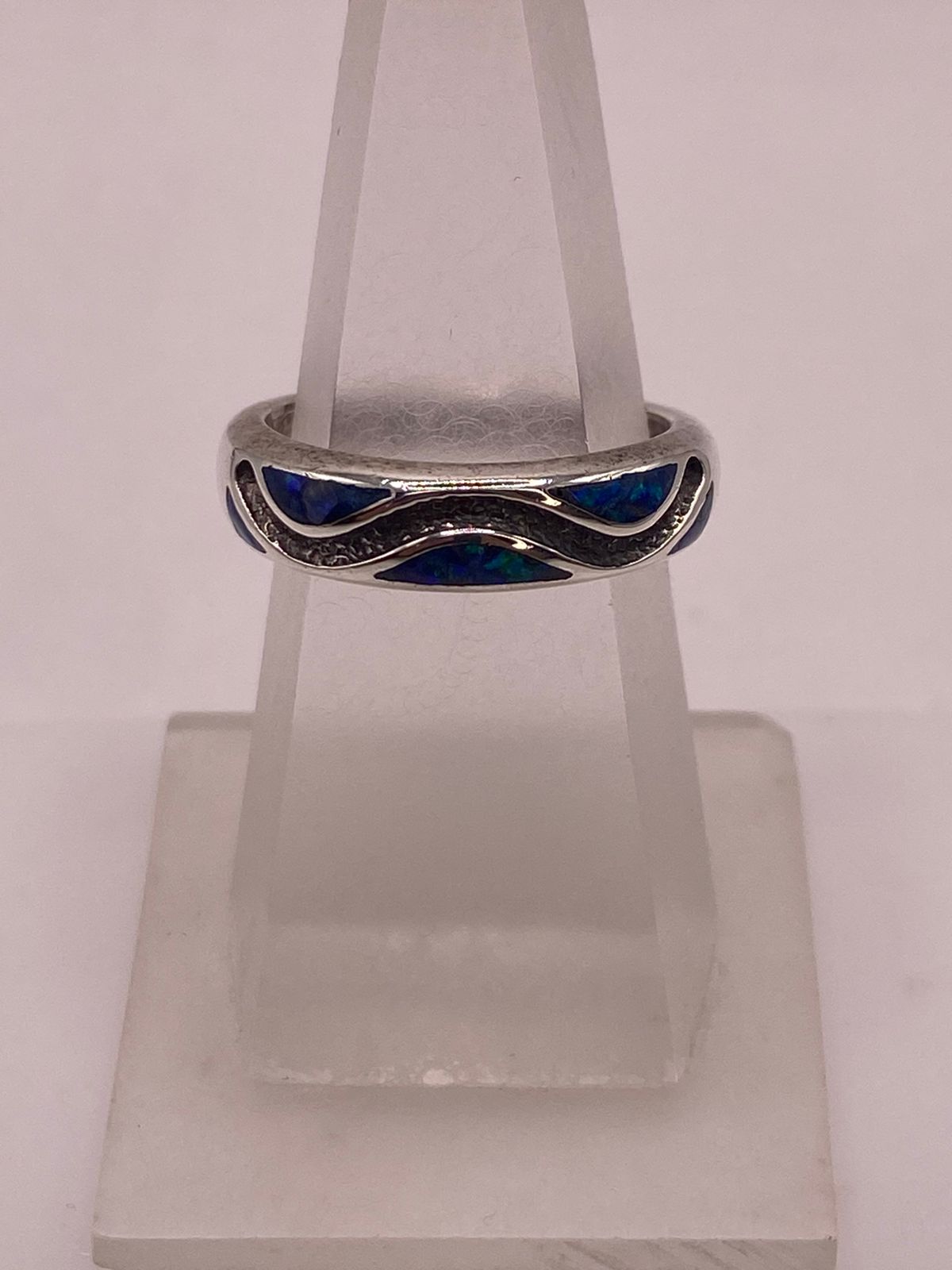 Anillo Moderno de Plata 950 con Ópalo de Fuego