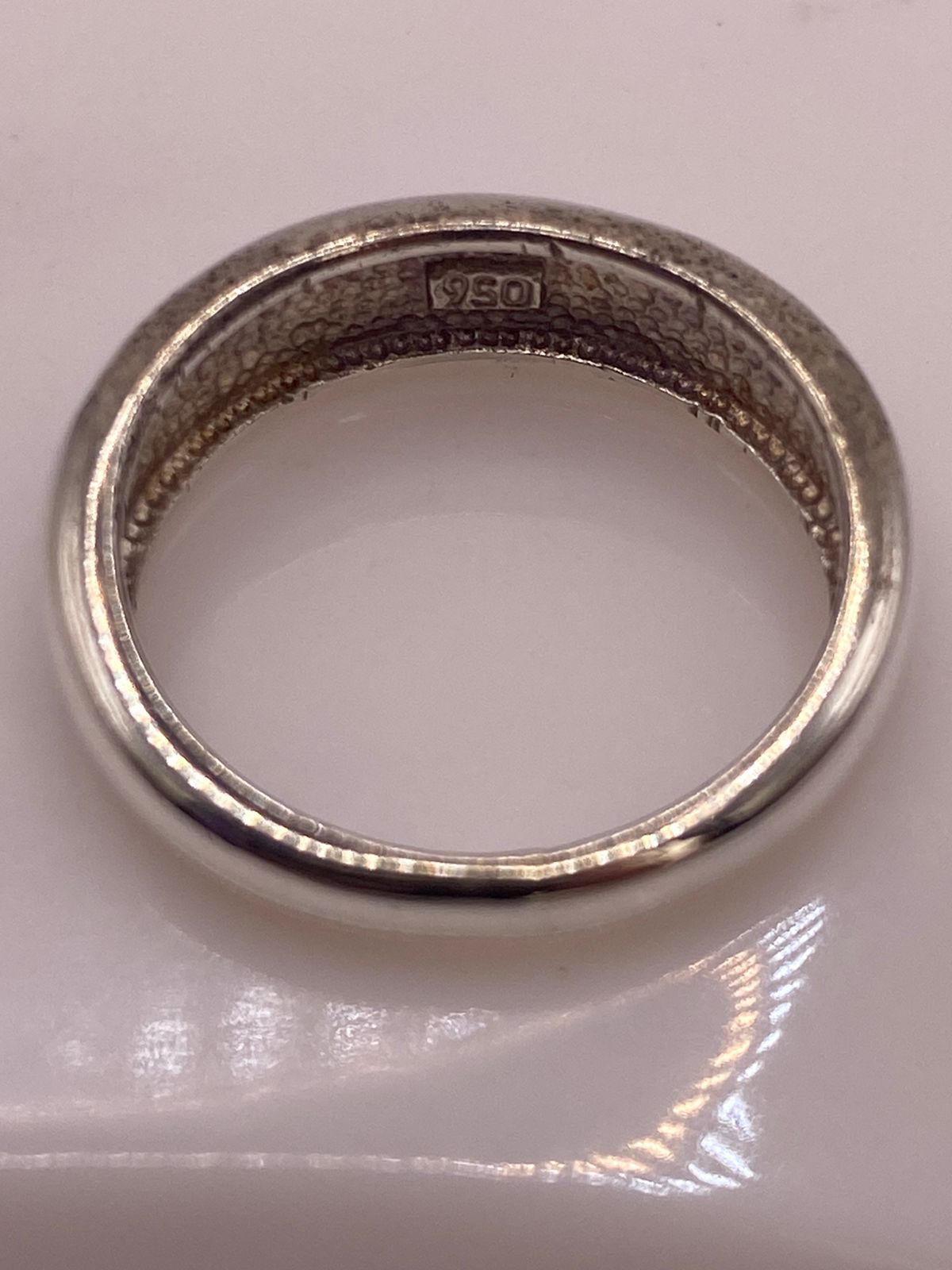 Anillo Moderno de Plata 950 con Ópalo de Fuego