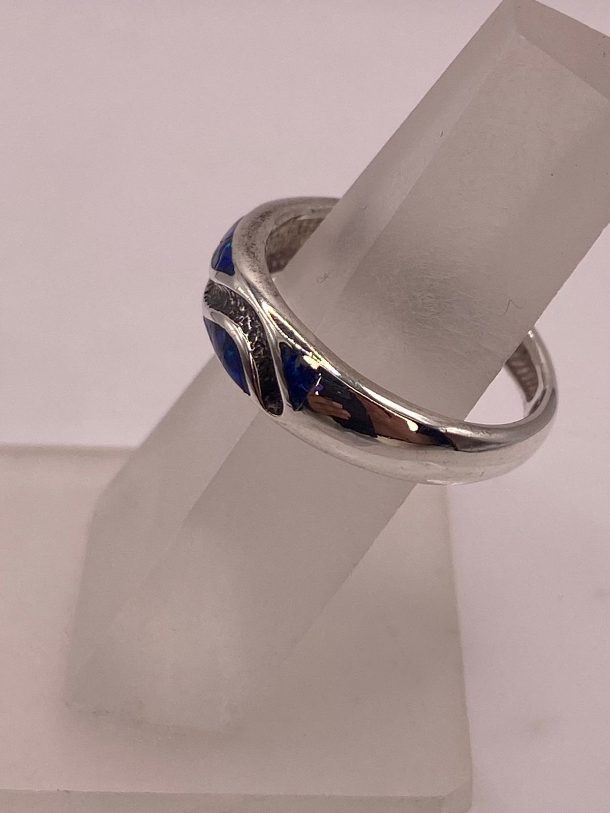 Anillo Moderno de Plata 950 con Ópalo de Fuego