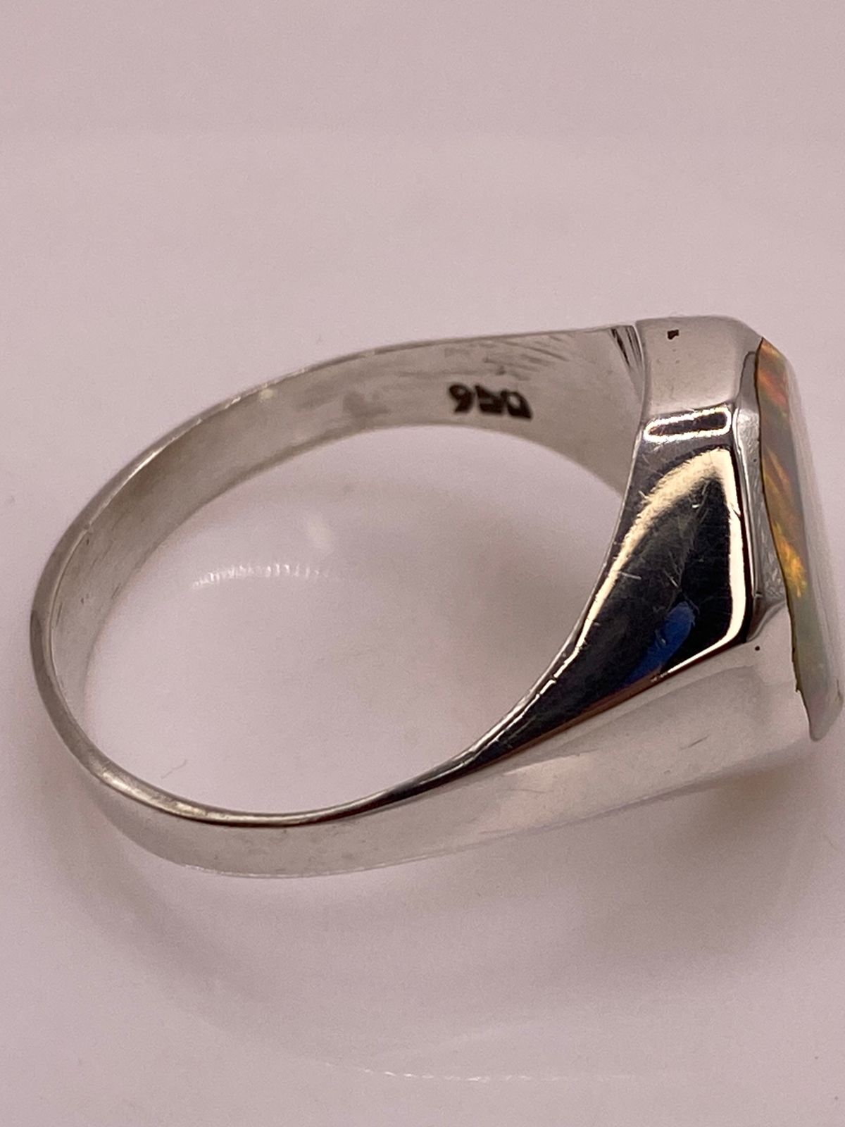 Anillo Octagonal con Ópalo de Fuego en Plata .950