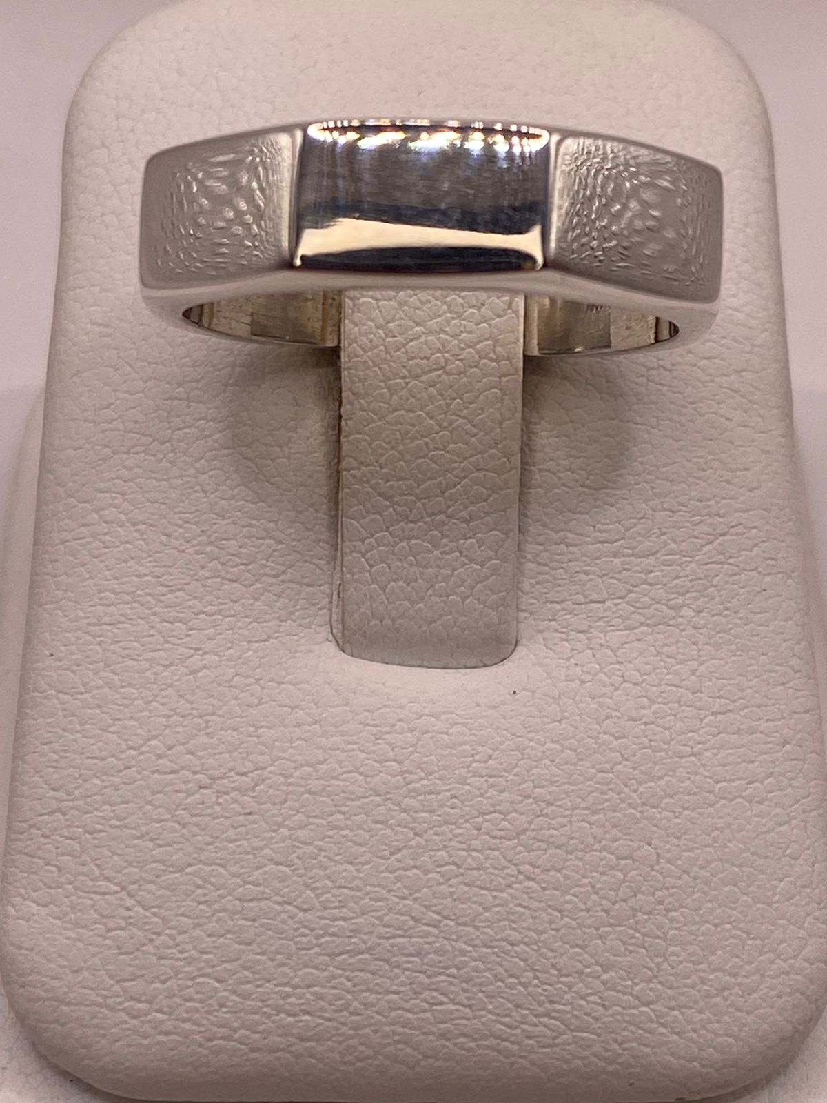 Anillo Octagonal Pulido en Plata .925