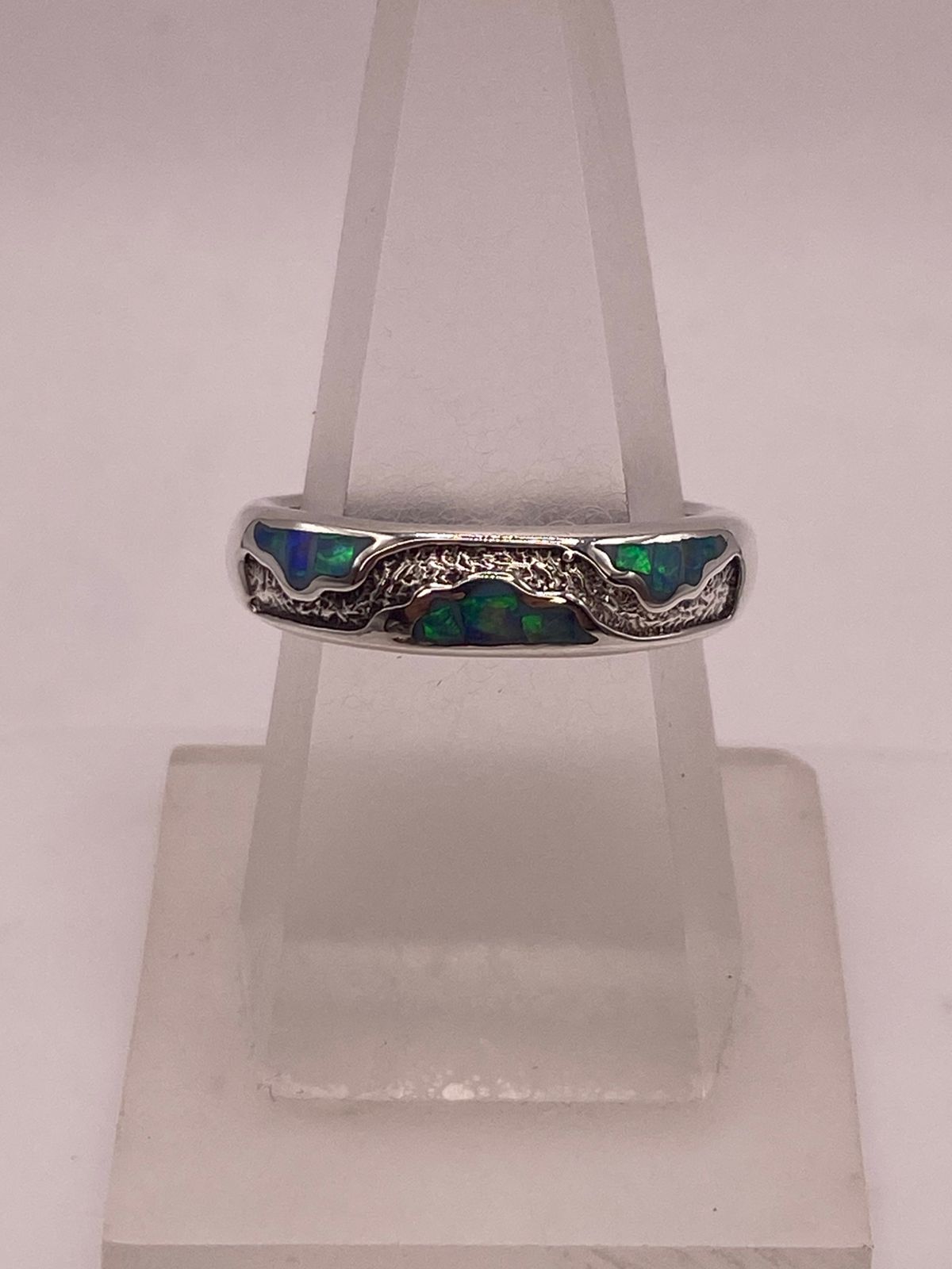 Anillo Ondulado de Plata 950 con Ópalo de Fuego