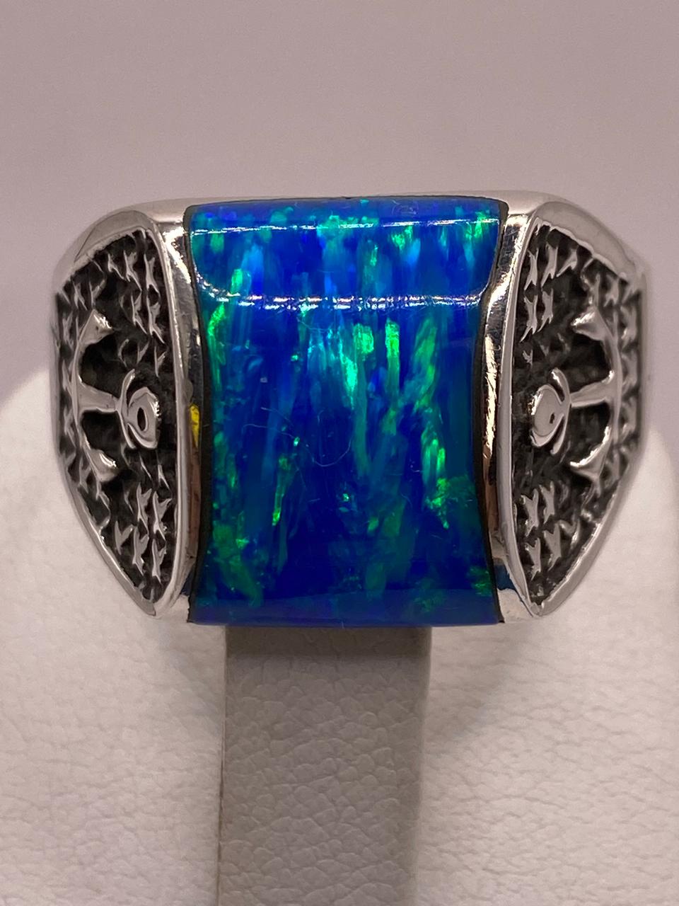 💙⚓ Anillo de Ópalo Azul con Detalle de Ancla en Plata .925