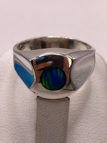 Anillo de Ópalo de Fuego Azul‑Verde en Plata Ley 925, sello de autenticidad Plata Ley .925