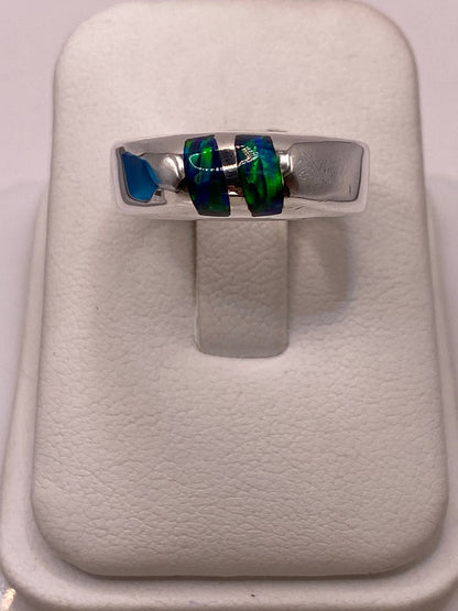Anillo con Ópalo de Fuego Azul‑Verde en Plata Ley 925 – Diseño Moderno, vista lateral