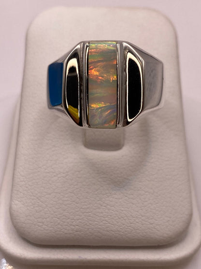 Anillo con Ópalo de Fuego y Placas Laterales Plata Ley 950