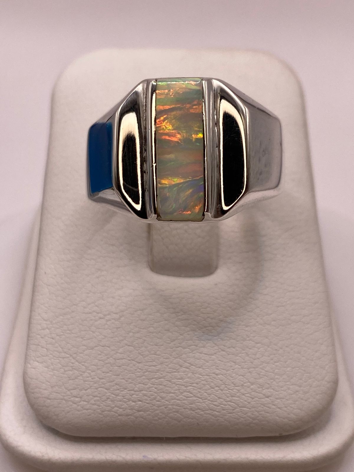 🔥 Anillo con Ópalo de Fuego y Placas Laterales Plata Ley 950