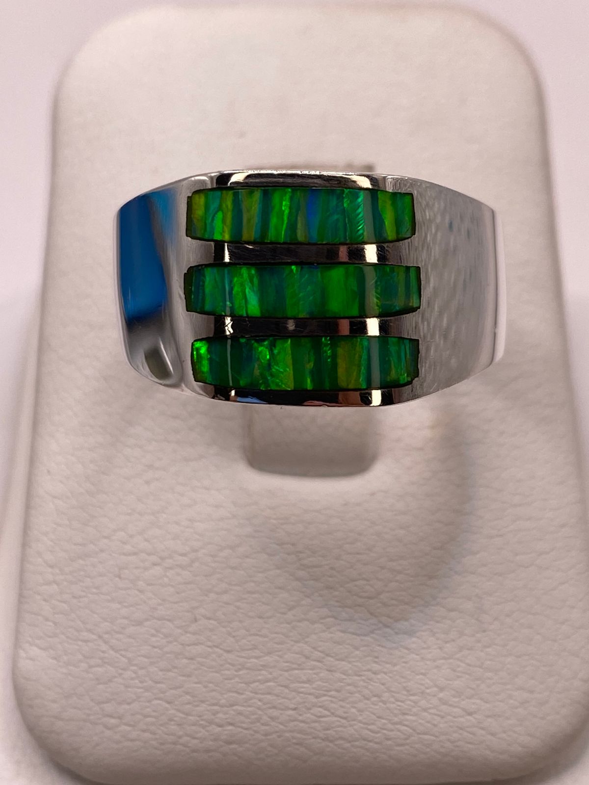 Anillo con Ópalo de Fuego Plata Ley 950 Diseño Triple Incrustación