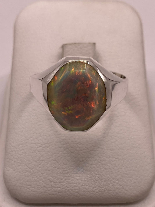 💎🔥 Anillo con Ópalo de Fuego Ovalado en Plata Ley 950 — detalle de acabado