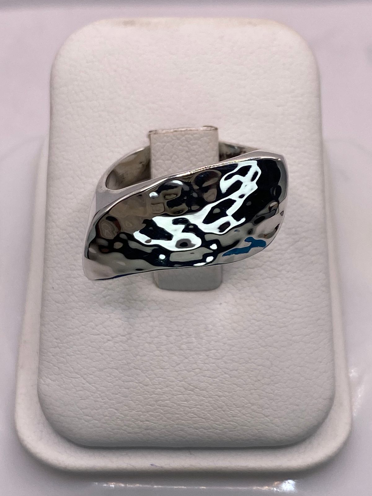 Anillo Orgánico Asimétrico en Plata .925