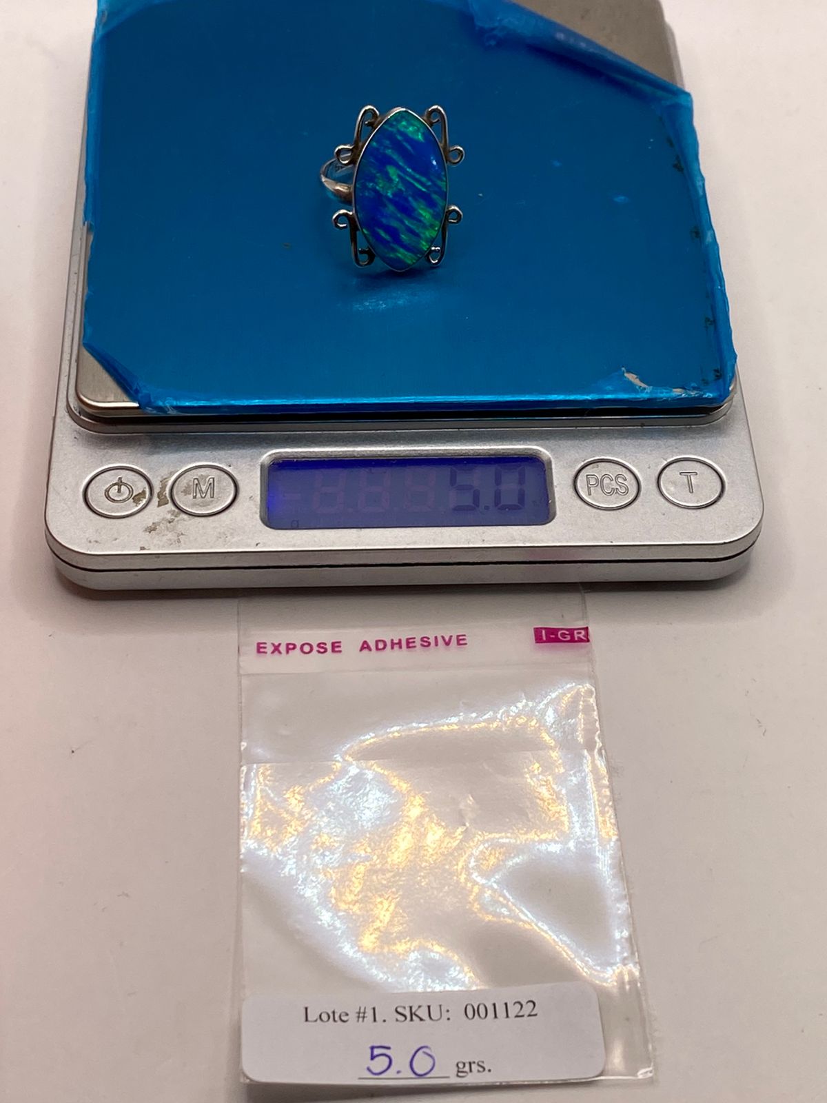 Anillo Ovalado Ajustable con Ópalo de Fuego en Plata .925