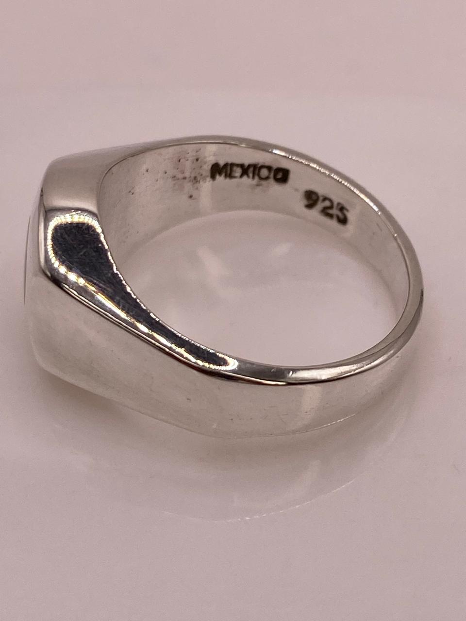 Anillo Ovalado con Ópalo de Fuego Multicolor en Plata .925