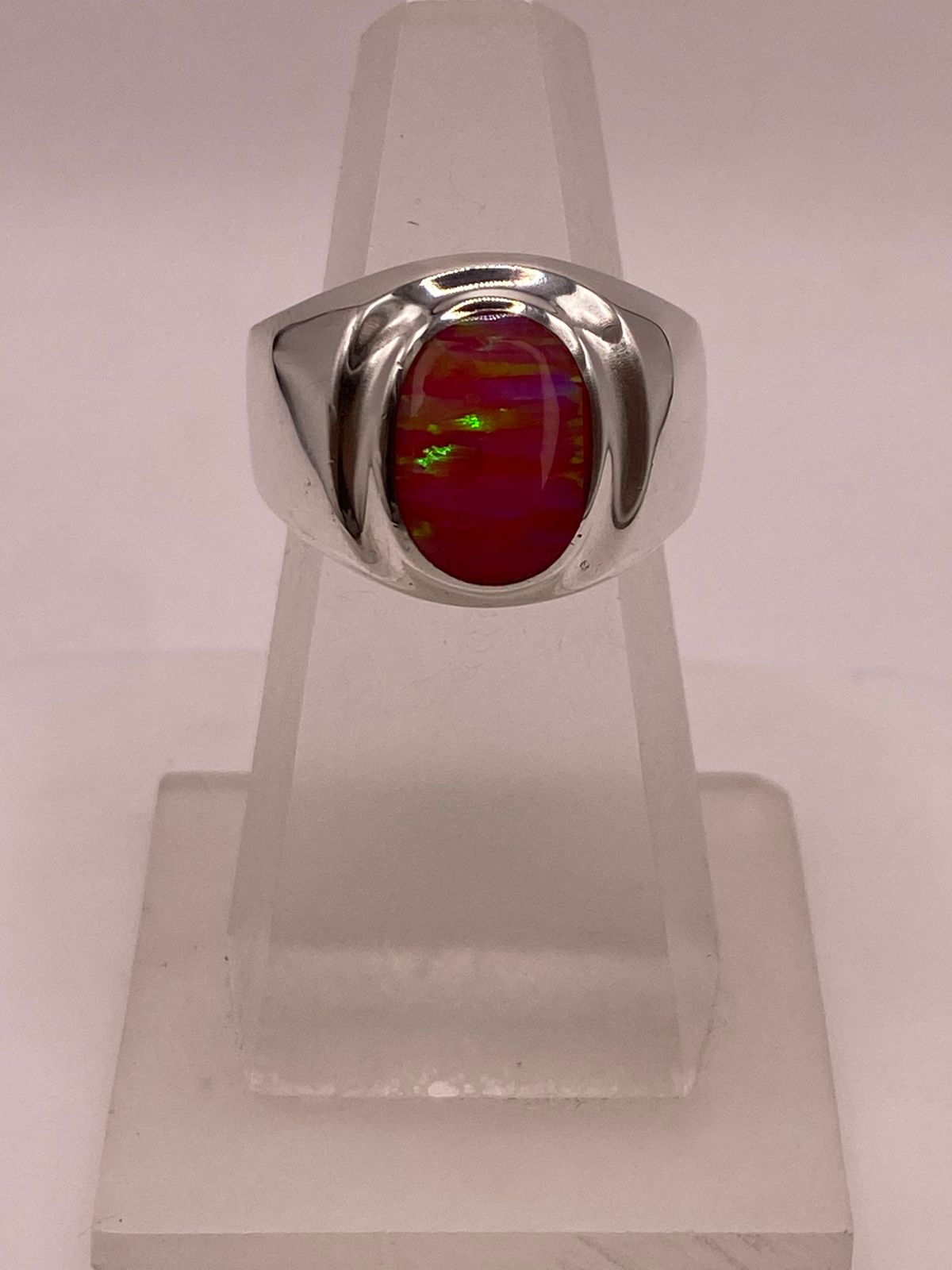 Anillo Ovalado Plata Ley 925 con Piedra Ópalo de Fuego